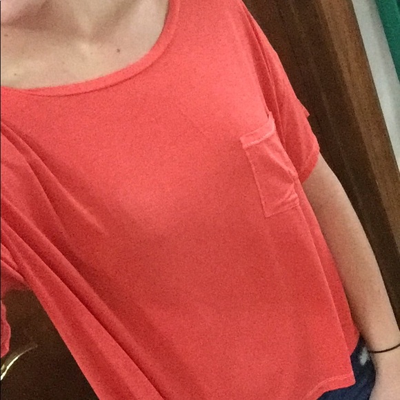 Soft & Sexy T from American Eagle - Picture 3 of 3